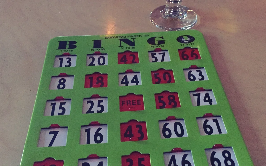História do bingo e bolinhas numeradas
